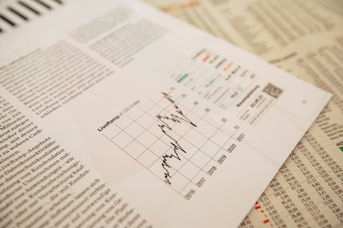 Raport SEO od agencji — 10 metryk, które coś znaczą