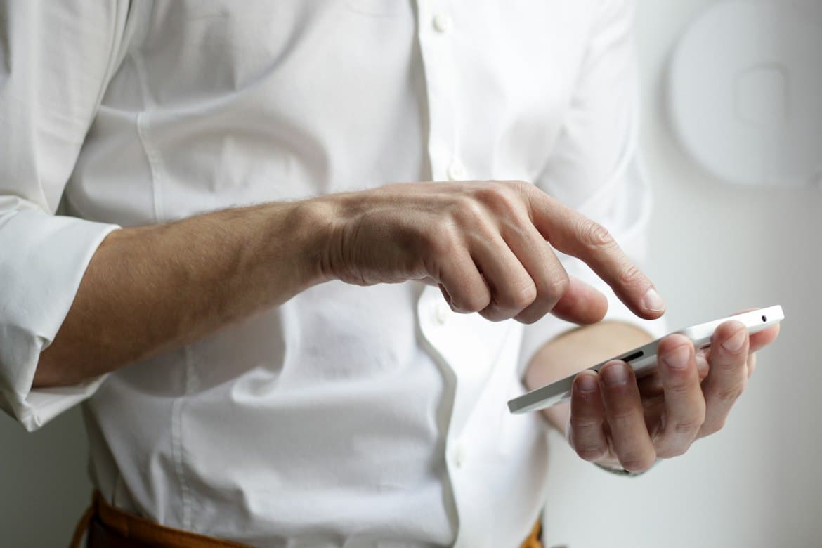 Outsourcing call center: ceny, modele rozliczeń i wybór firmy