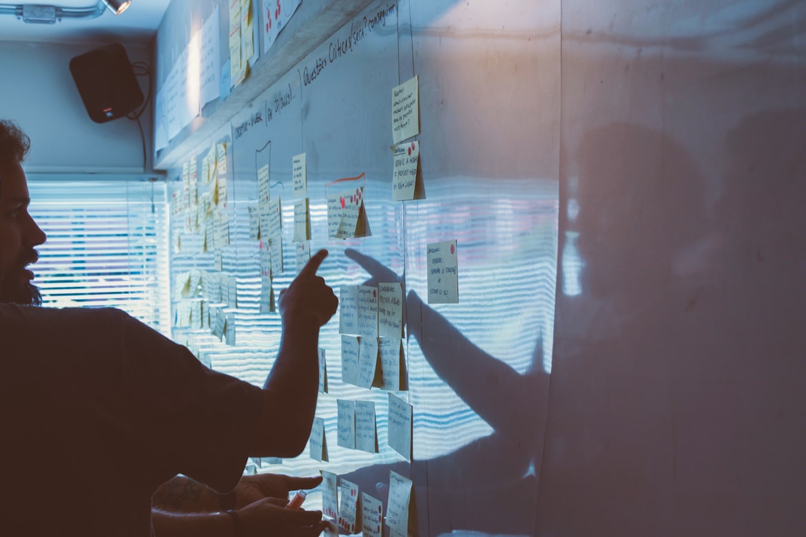 SEO dla firm B2B: specyfika i strategie