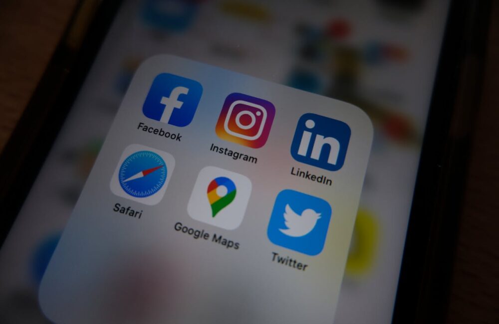 Google Reklama czy Facebook Ads? Porównanie dla Twojej firmy